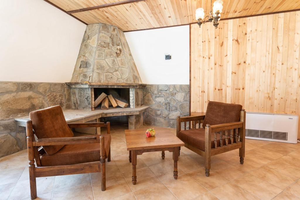 Guest Houses Apriltsi Kravenik Εξωτερικό φωτογραφία