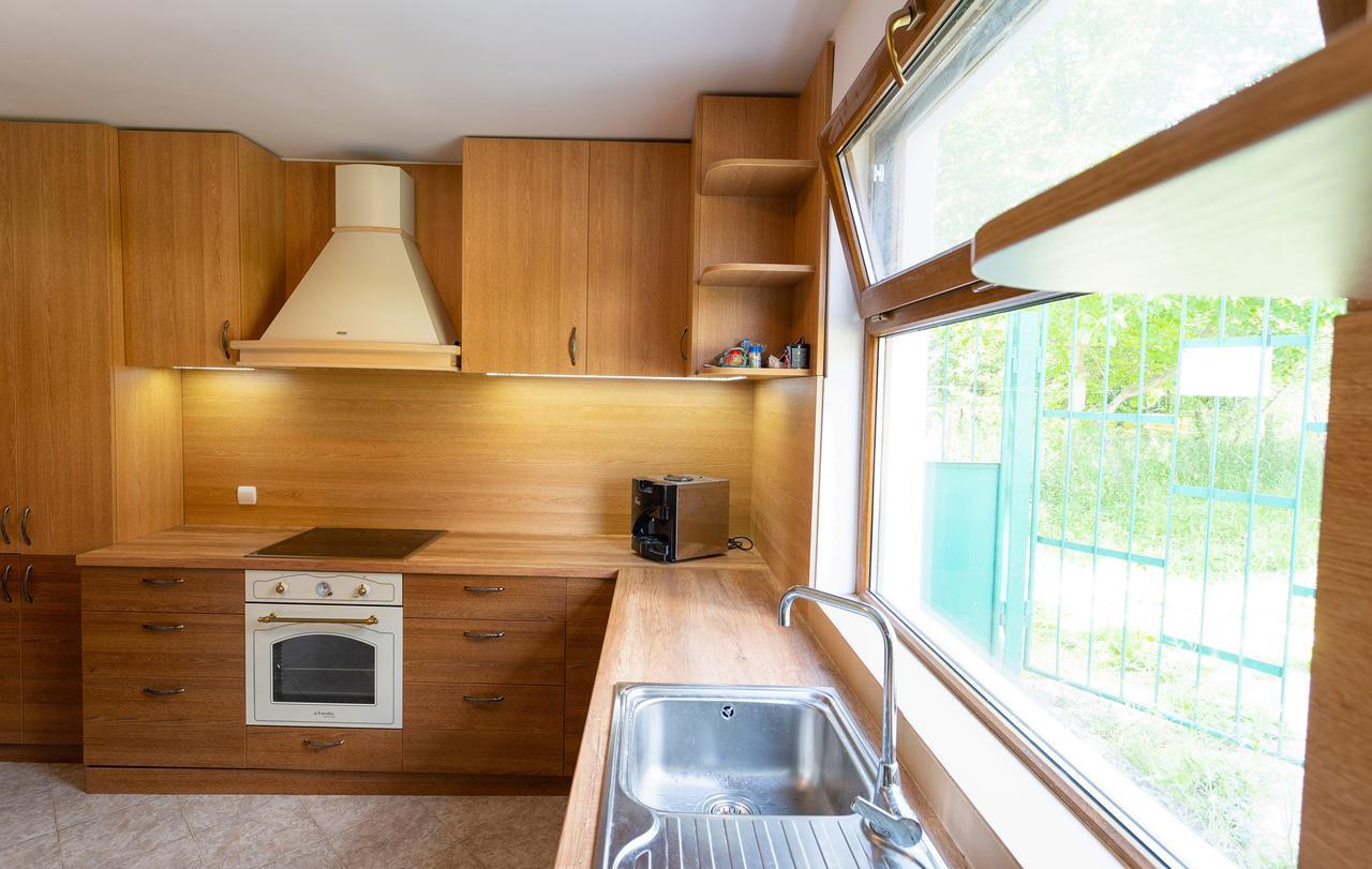 Guest Houses Apriltsi Kravenik Εξωτερικό φωτογραφία